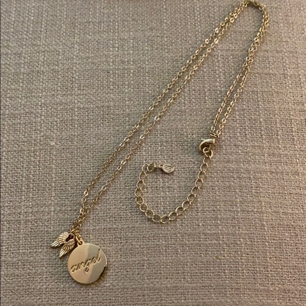 SALE! 3 for $20🌠 Angel pendant with wings necklace - Picture 3 of 4